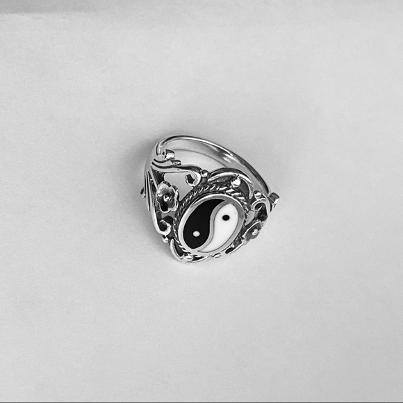 Sterling Silver Statement Yin Yang Ring with Flower, Yoga Rings, Balance of Life - Picture 11 of 12